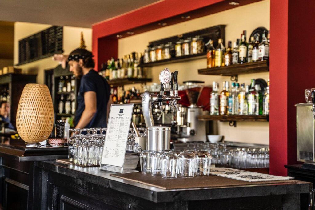 Apericena a Caluso Sardi's Ristorante Bar Cocktail